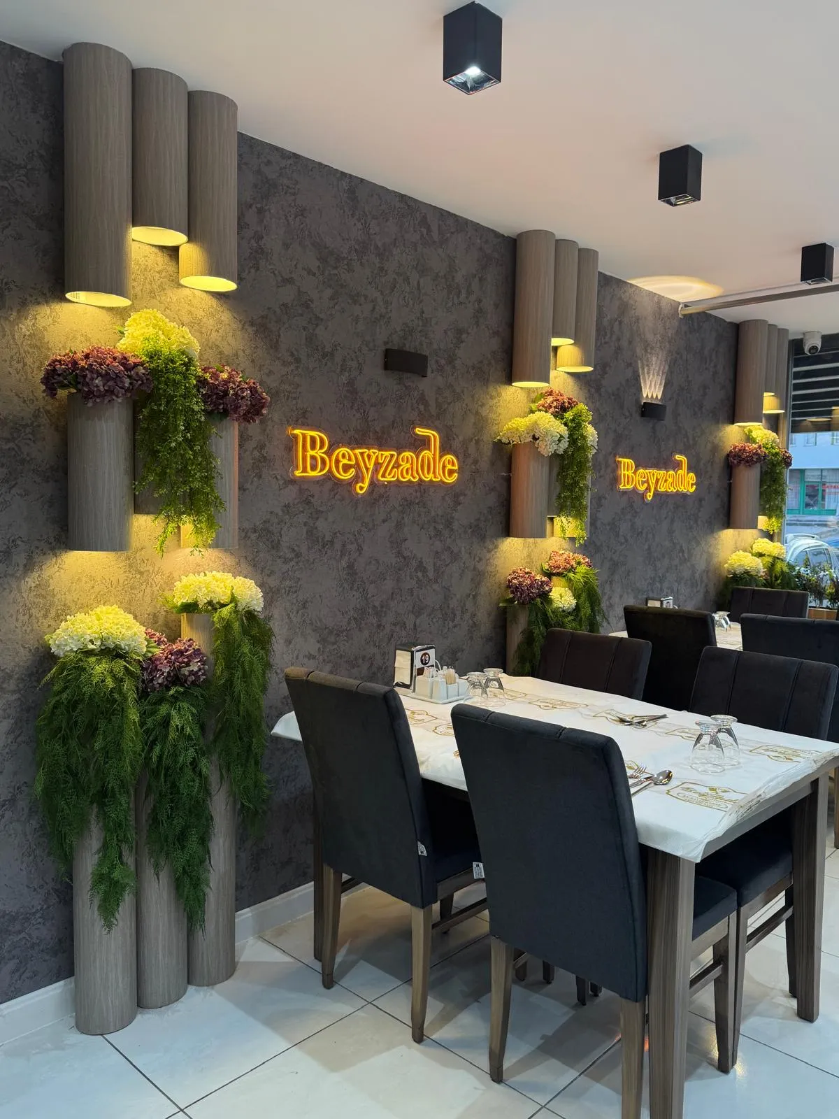 Beyzade Restaurant - Aile Yemek Salonu ve Masa Düzeni, Sarıkaya Yozgat